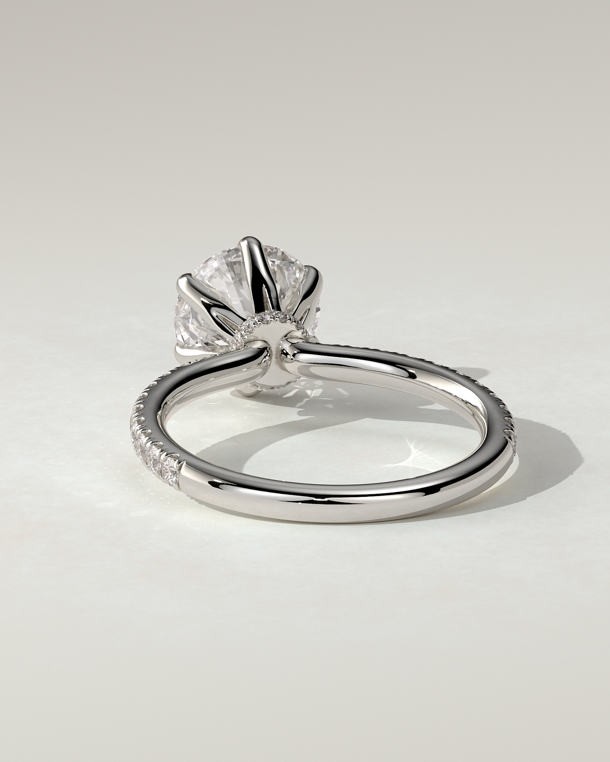 Holly Solitaire Round Ring