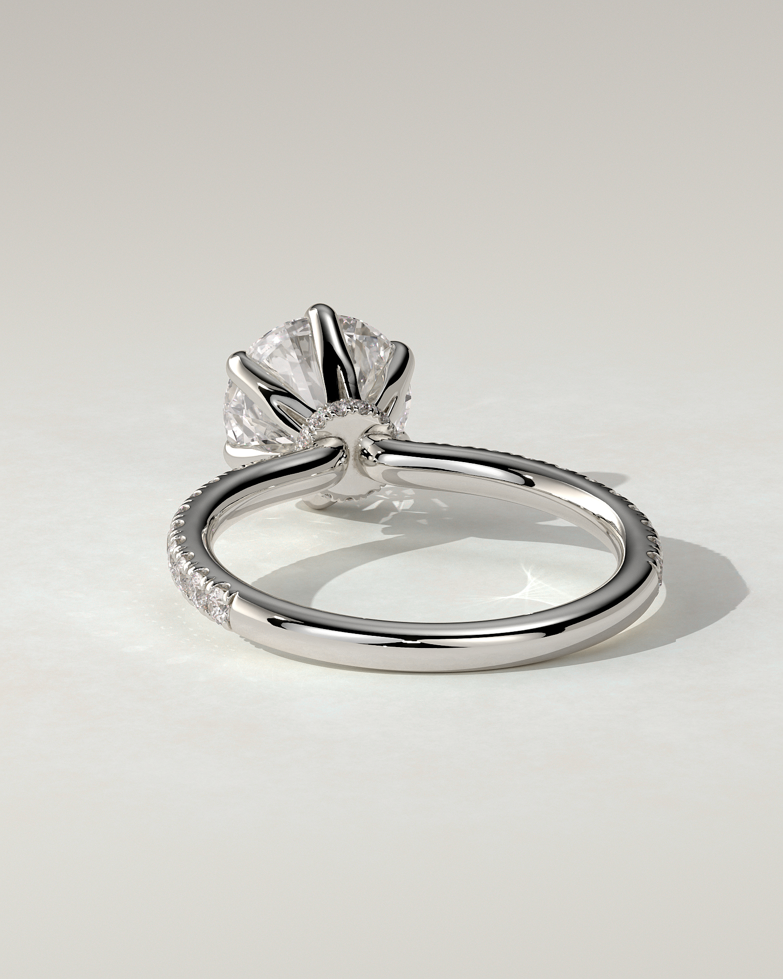 Holly Solitaire Round Ring
