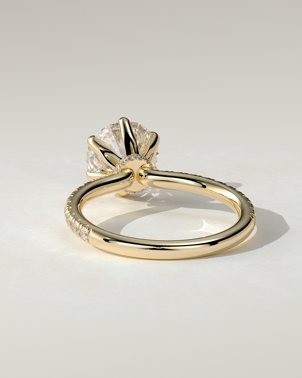 Holly Solitaire Round Ring