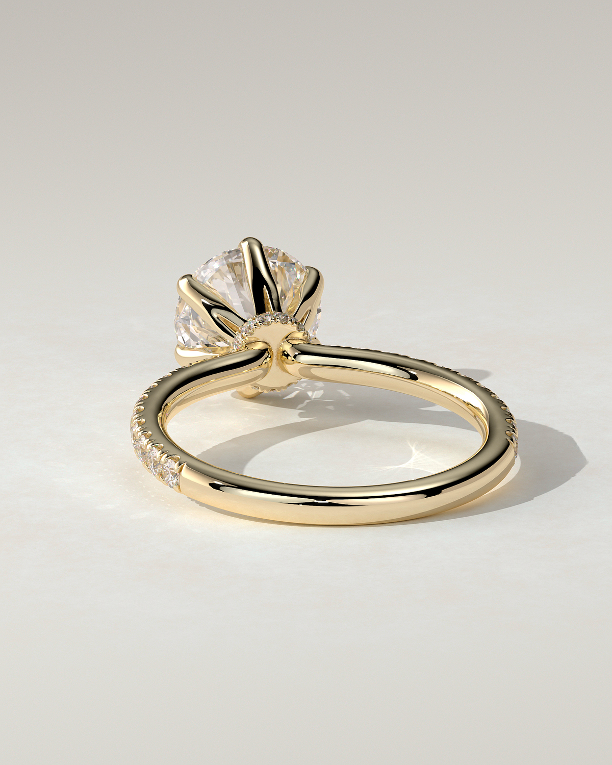 Holly Solitaire Round Ring