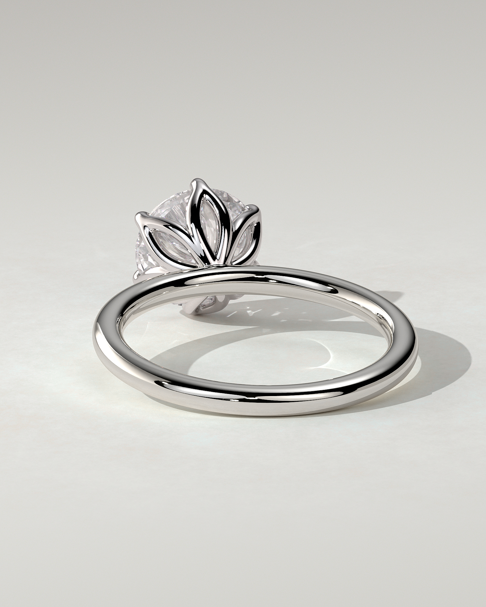 Iris Solitaire Round Ring