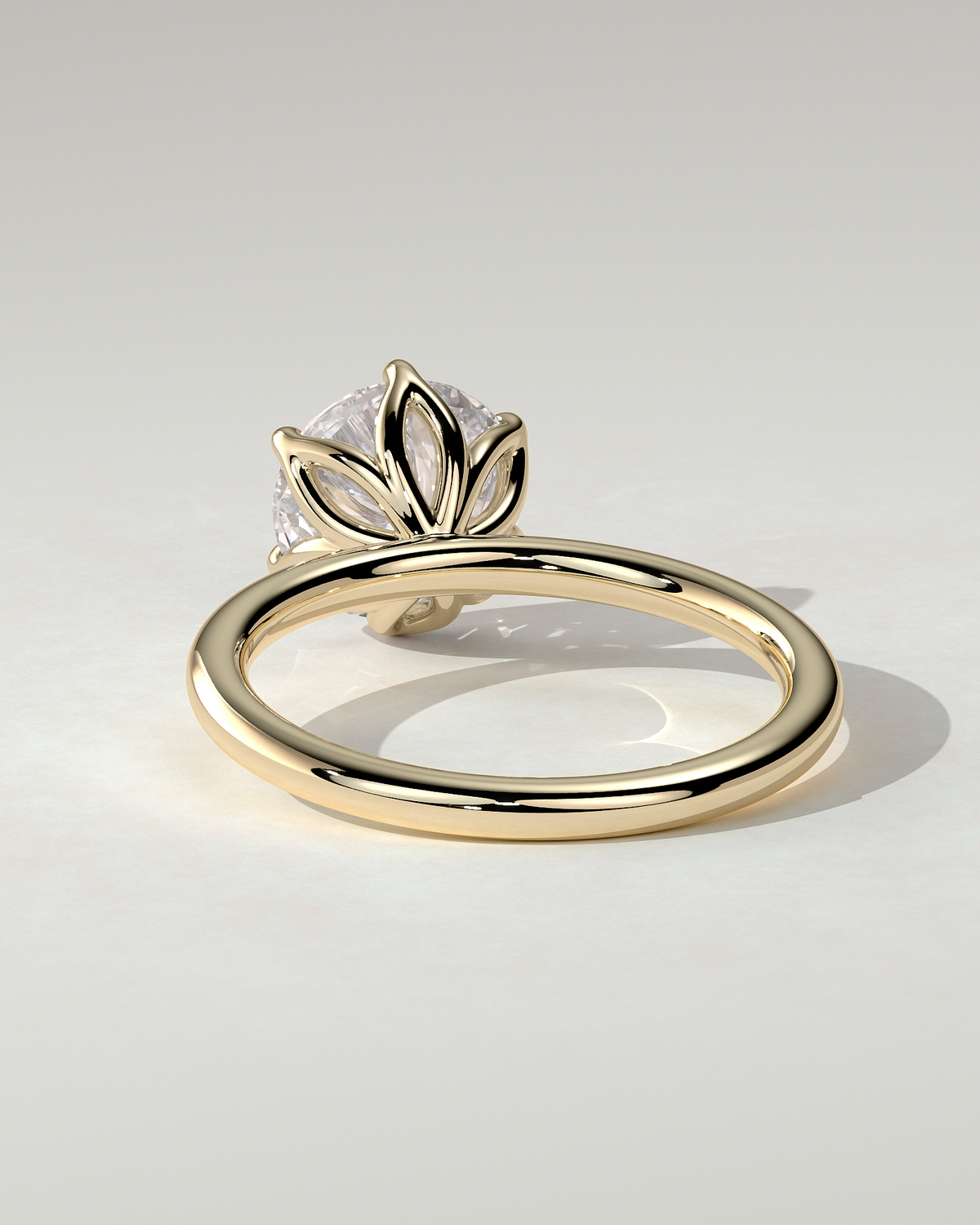 Iris Solitaire Round Ring