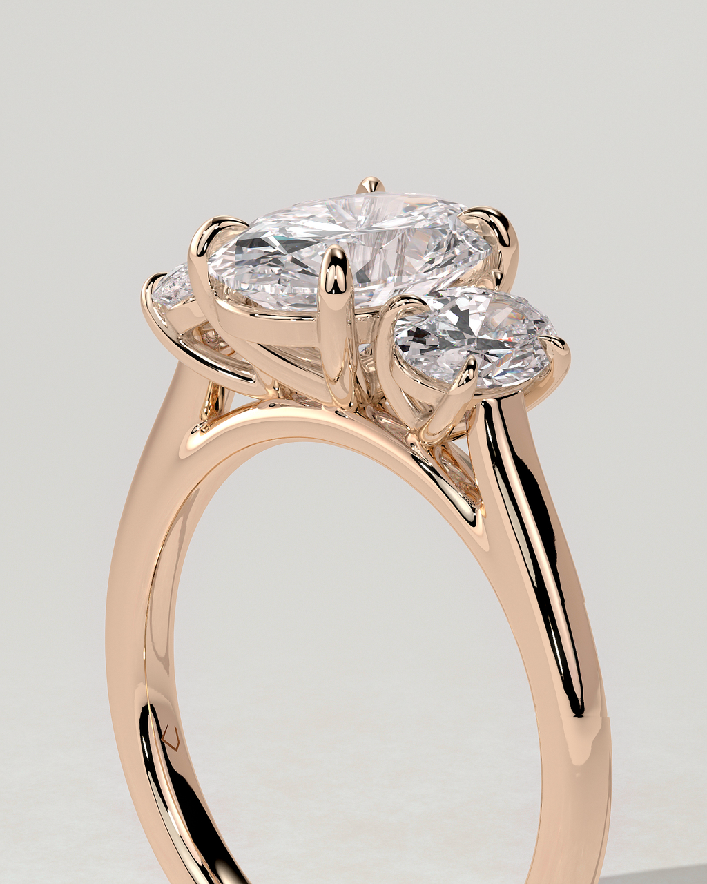 Isla Solitaire Oval Ring