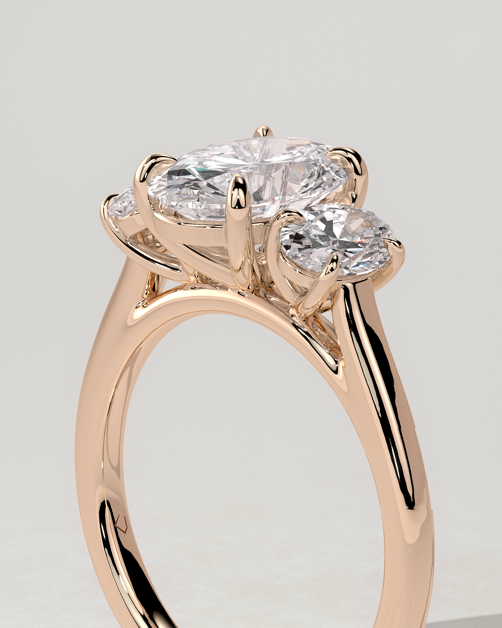Isla Solitaire Oval Ring