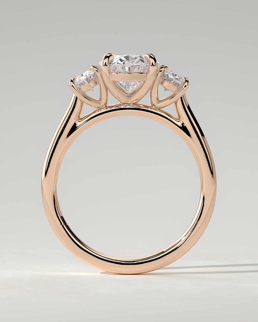 Isla Solitaire Oval Ring