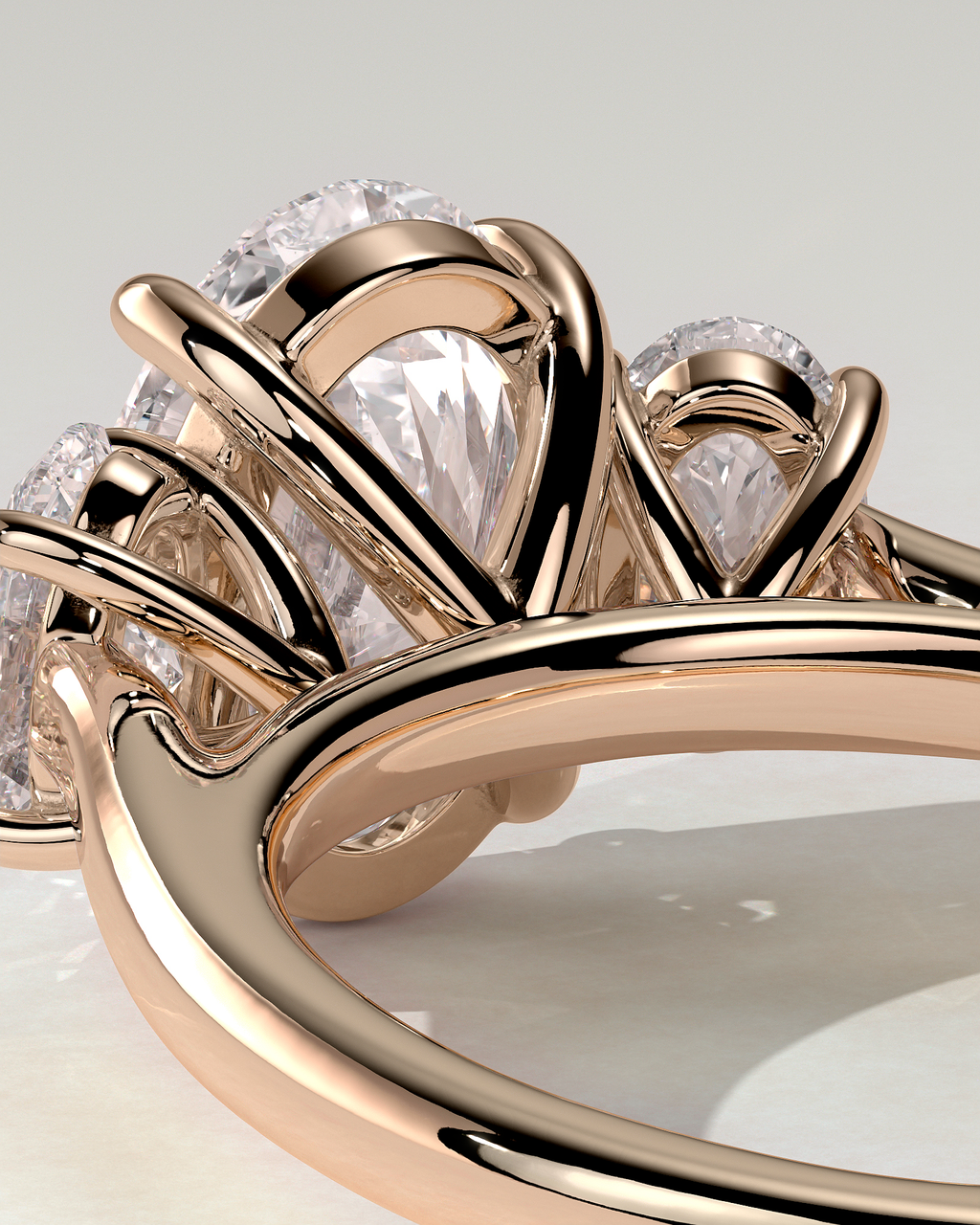 Isla Solitaire Oval Ring