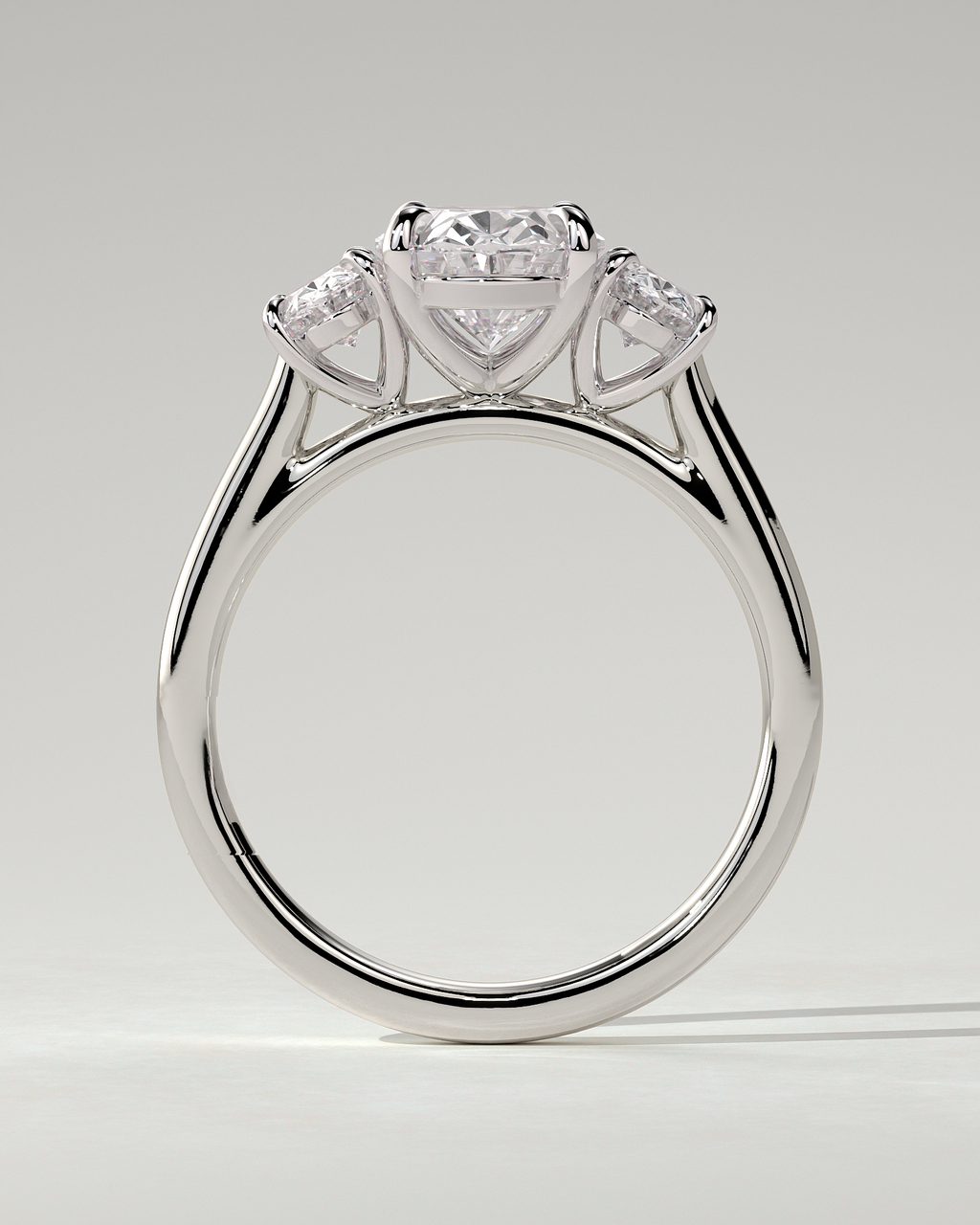 Isla Solitaire Oval Ring