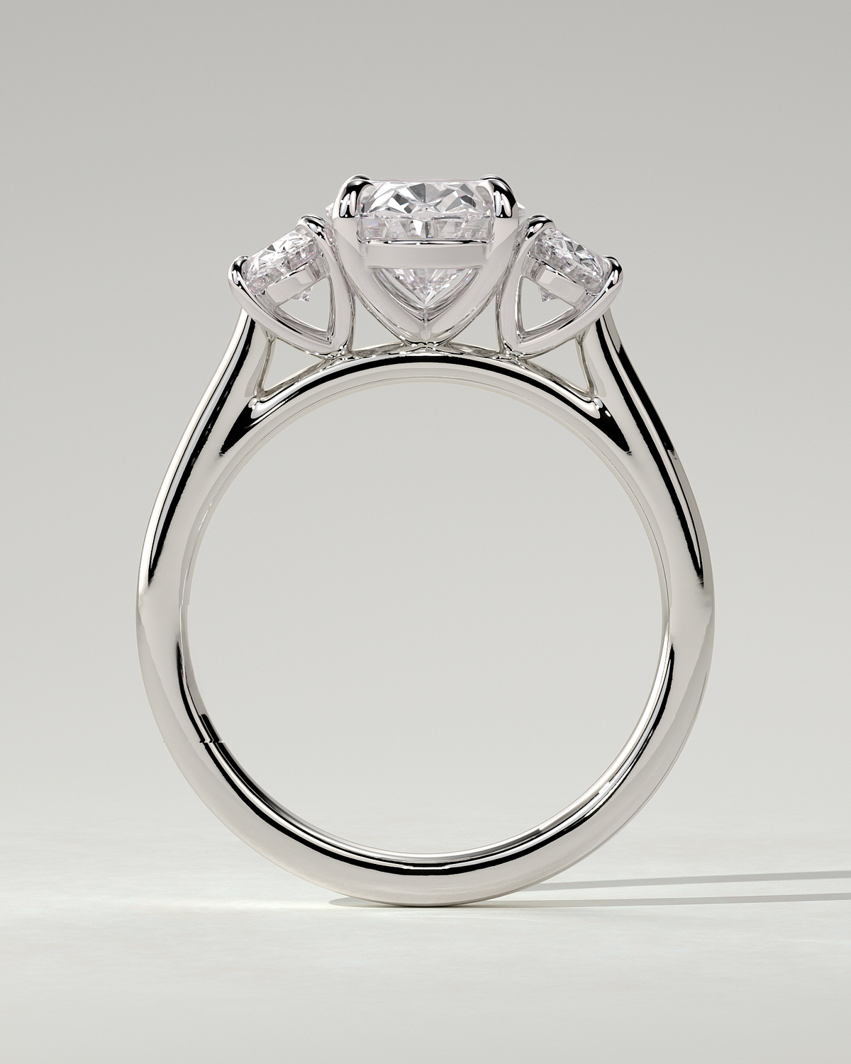 Isla Solitaire Oval Ring