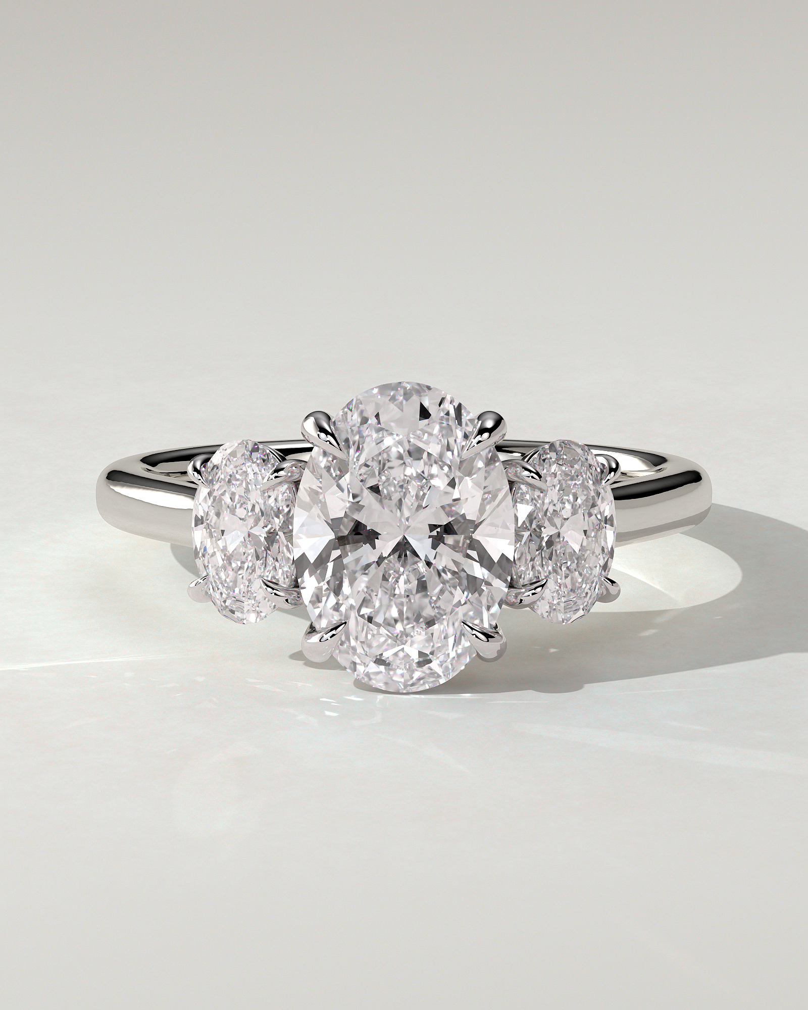 Isla Solitaire Oval Ring