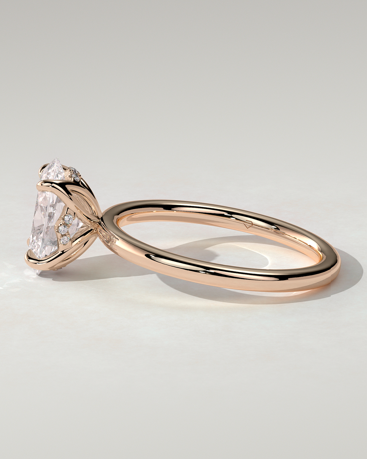 Ivy Solitaire Oval Ring
