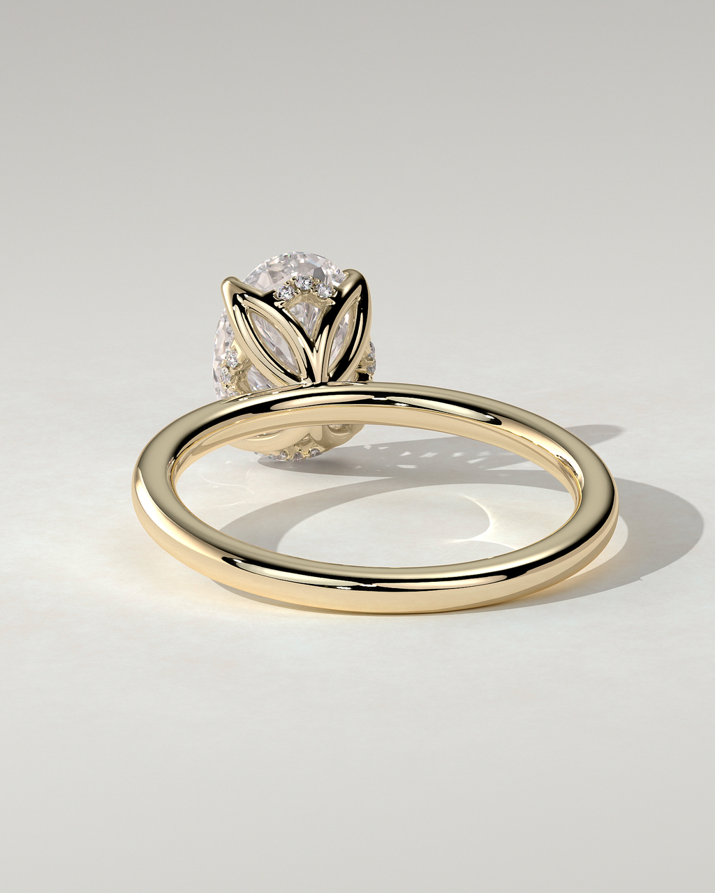 Ivy Solitaire Oval Ring