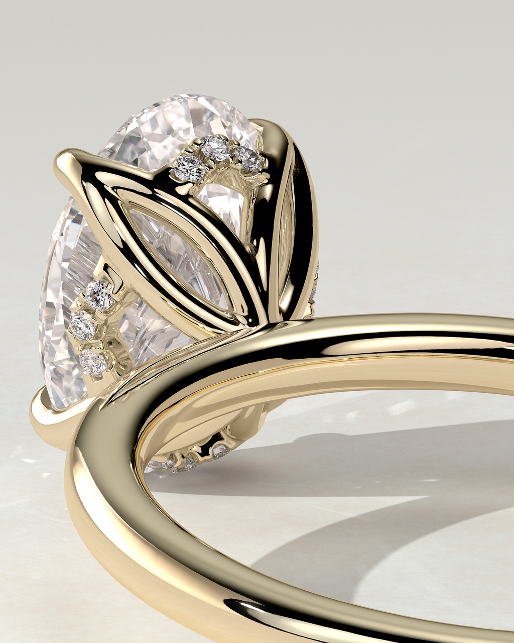 Ivy Solitaire Oval Ring