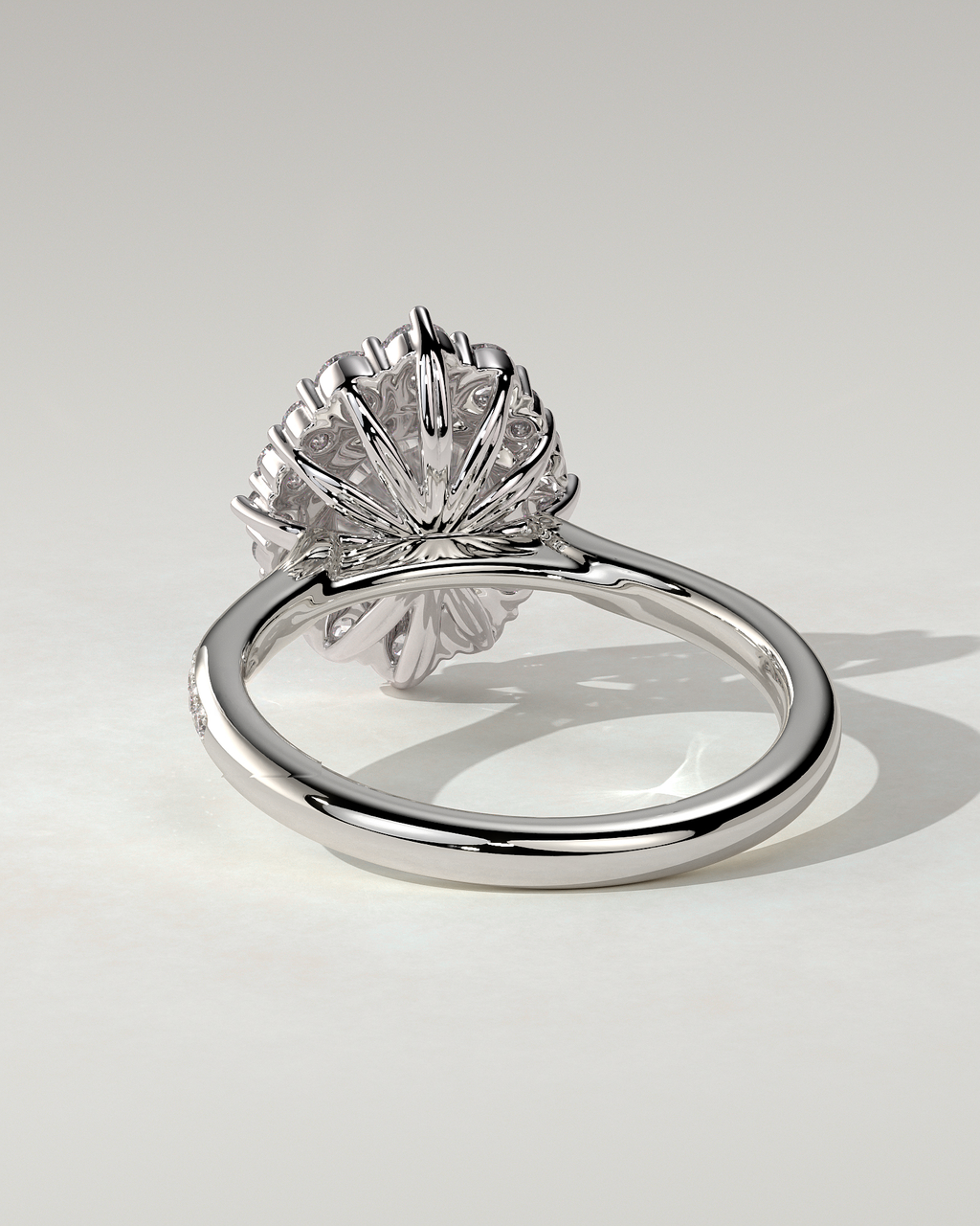 Jessica Halo Round Ring