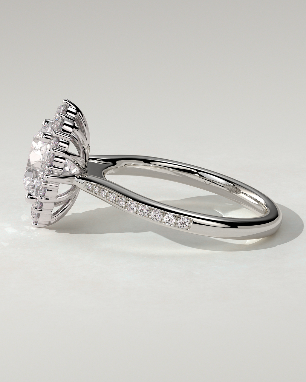 Jessica Halo Round Ring