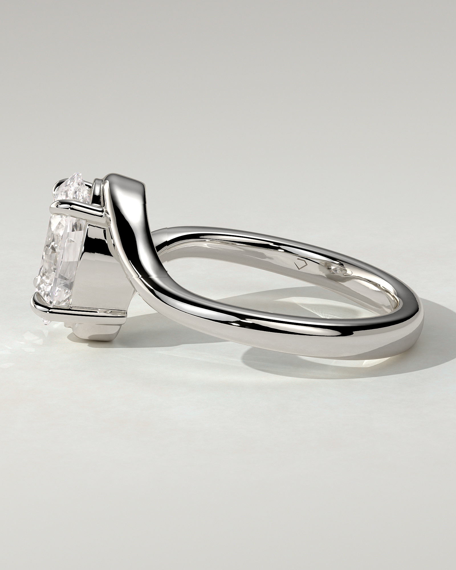Kala Solitaire Oval Ring