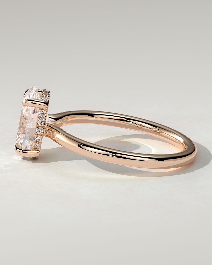 Kiana Solitaire Oval Ring