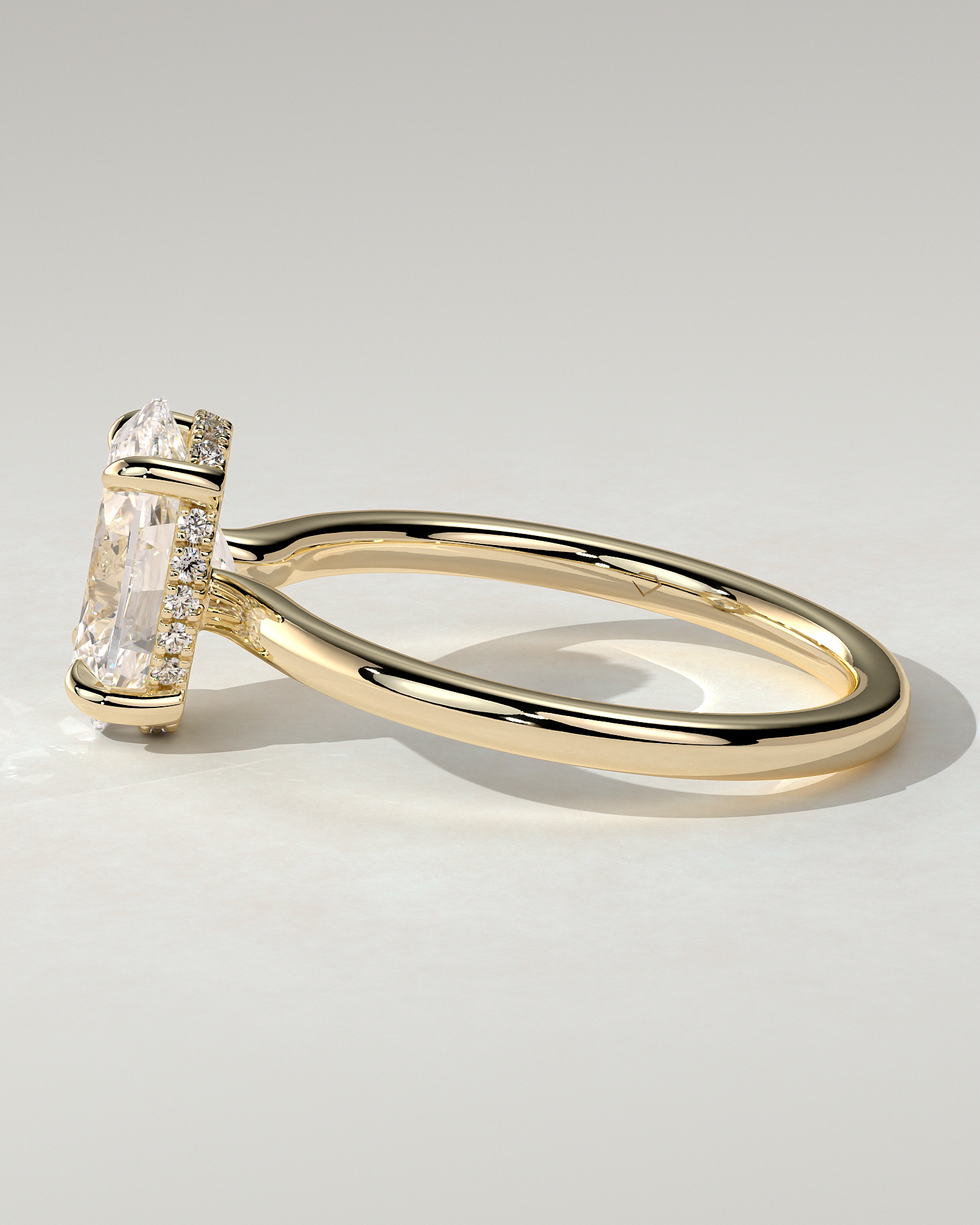 Kiana Solitaire Oval Ring