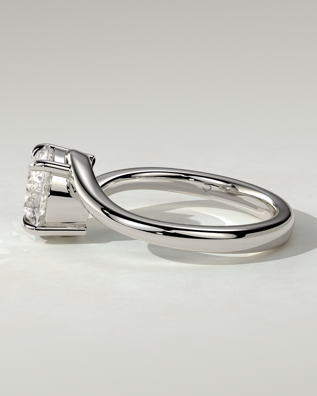 Kimia Solitaire Round Ring