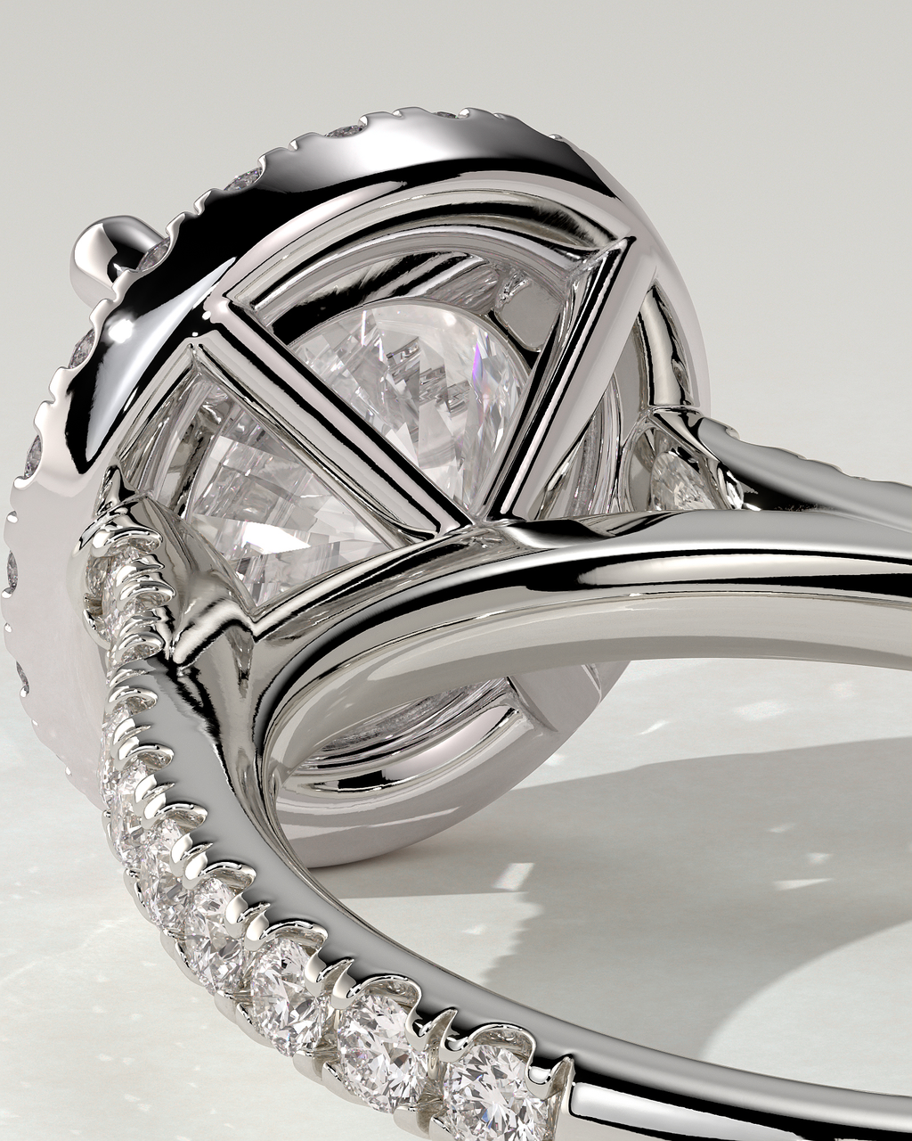 Leah Halo Round Ring