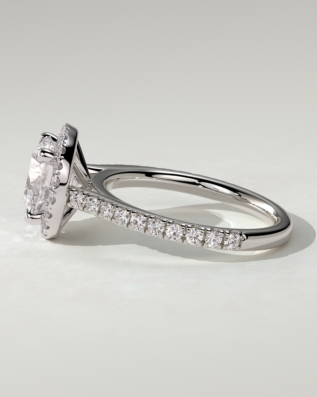 Leah Halo Round Ring