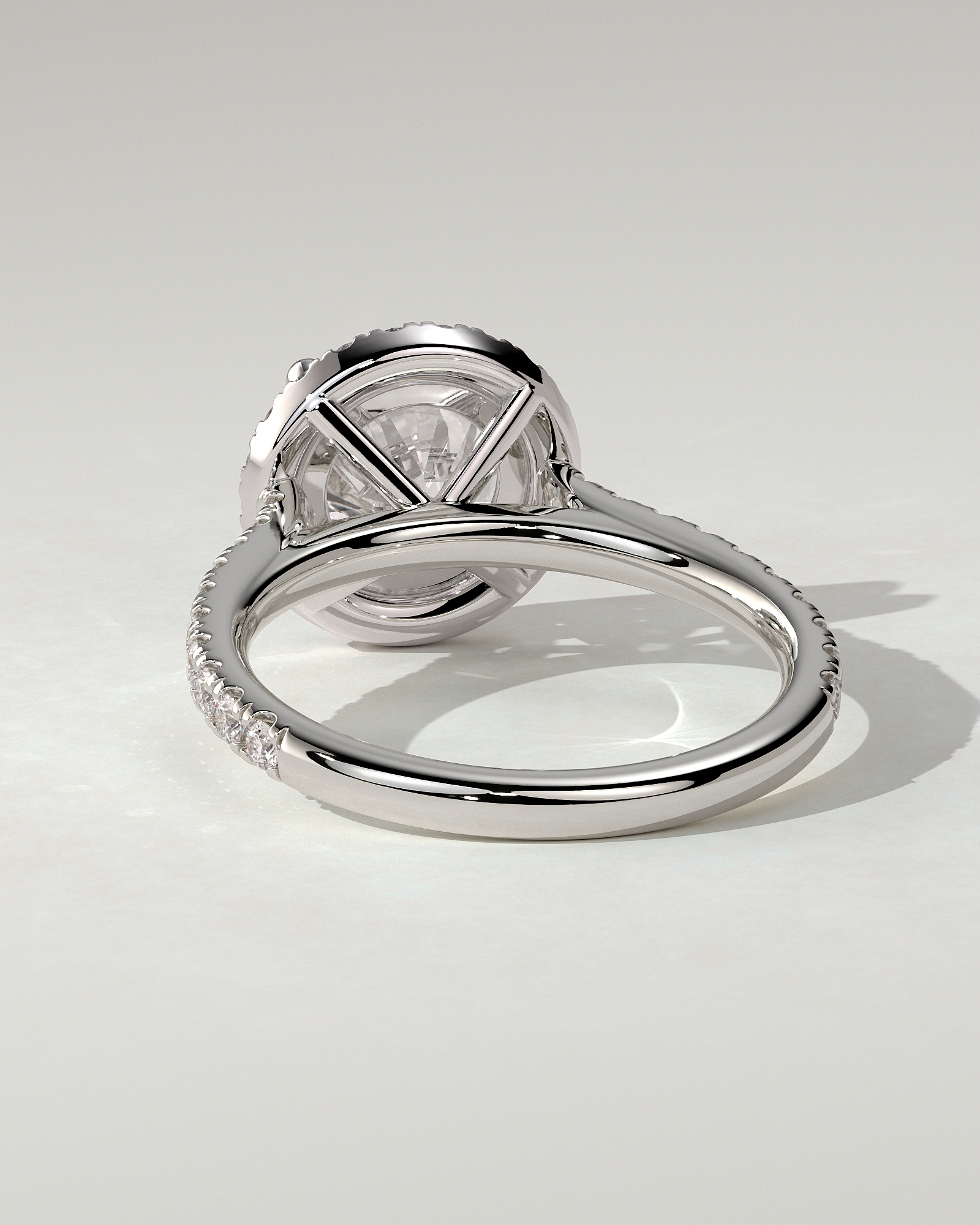 Leah Halo Round Ring