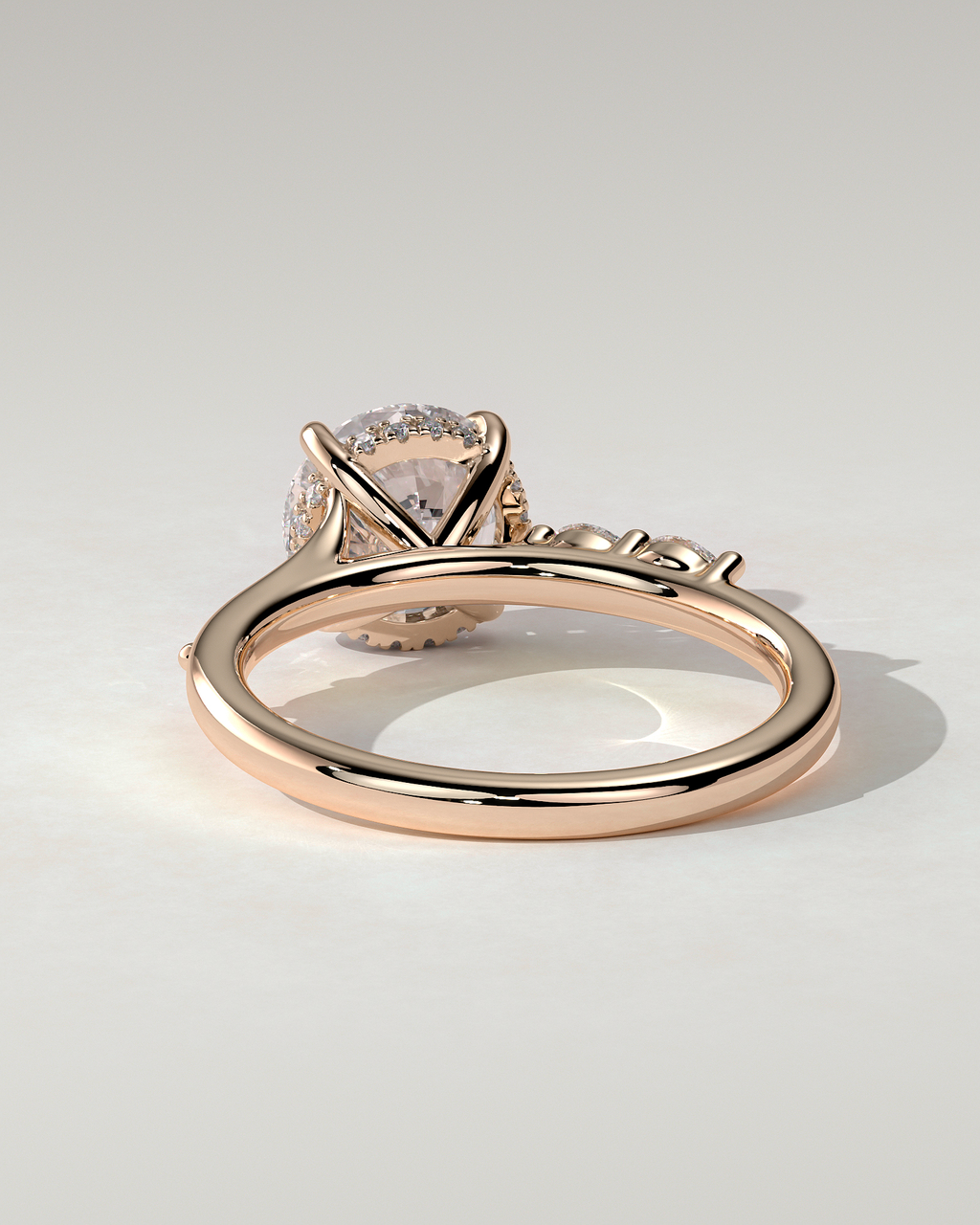 Leslie Solitaire Round Ring