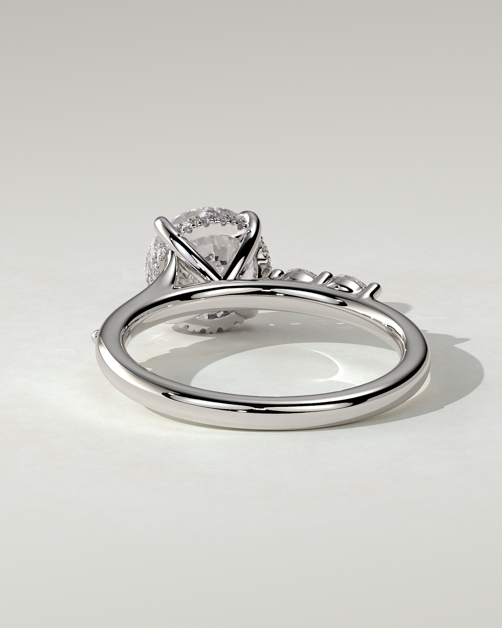 Leslie Solitaire Round Ring