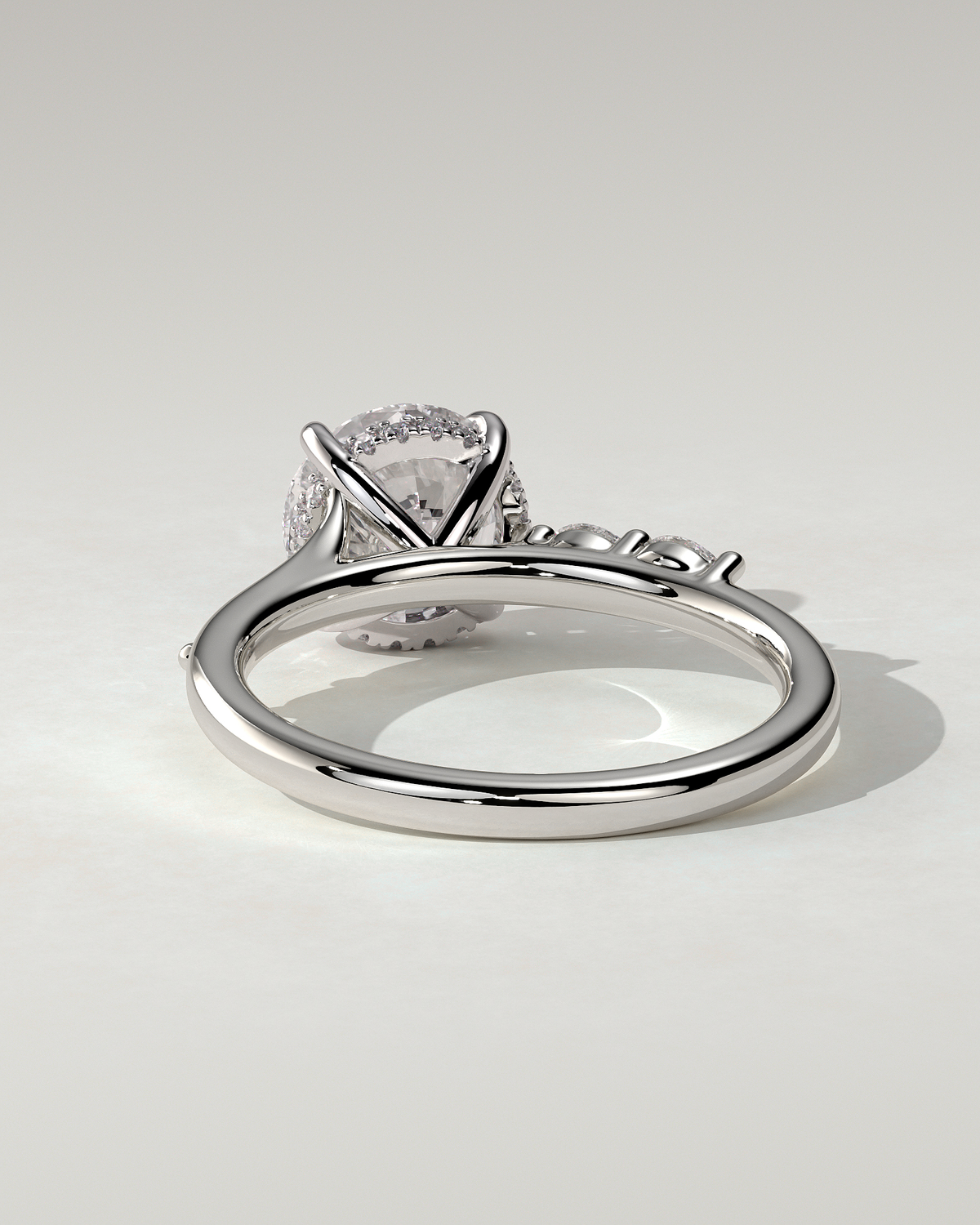 Leslie Solitaire Round Ring