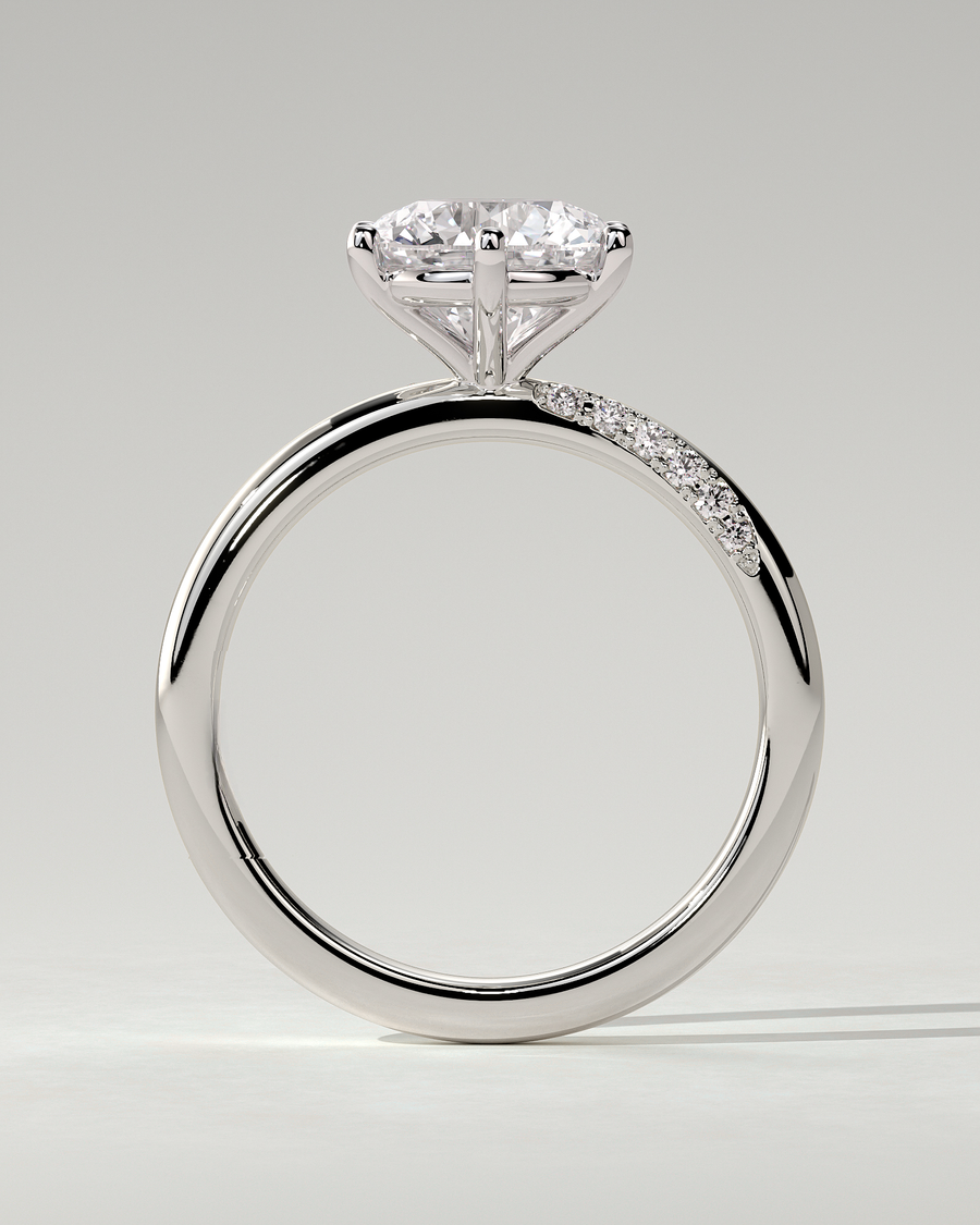 Mahlia Solitaire Round Ring