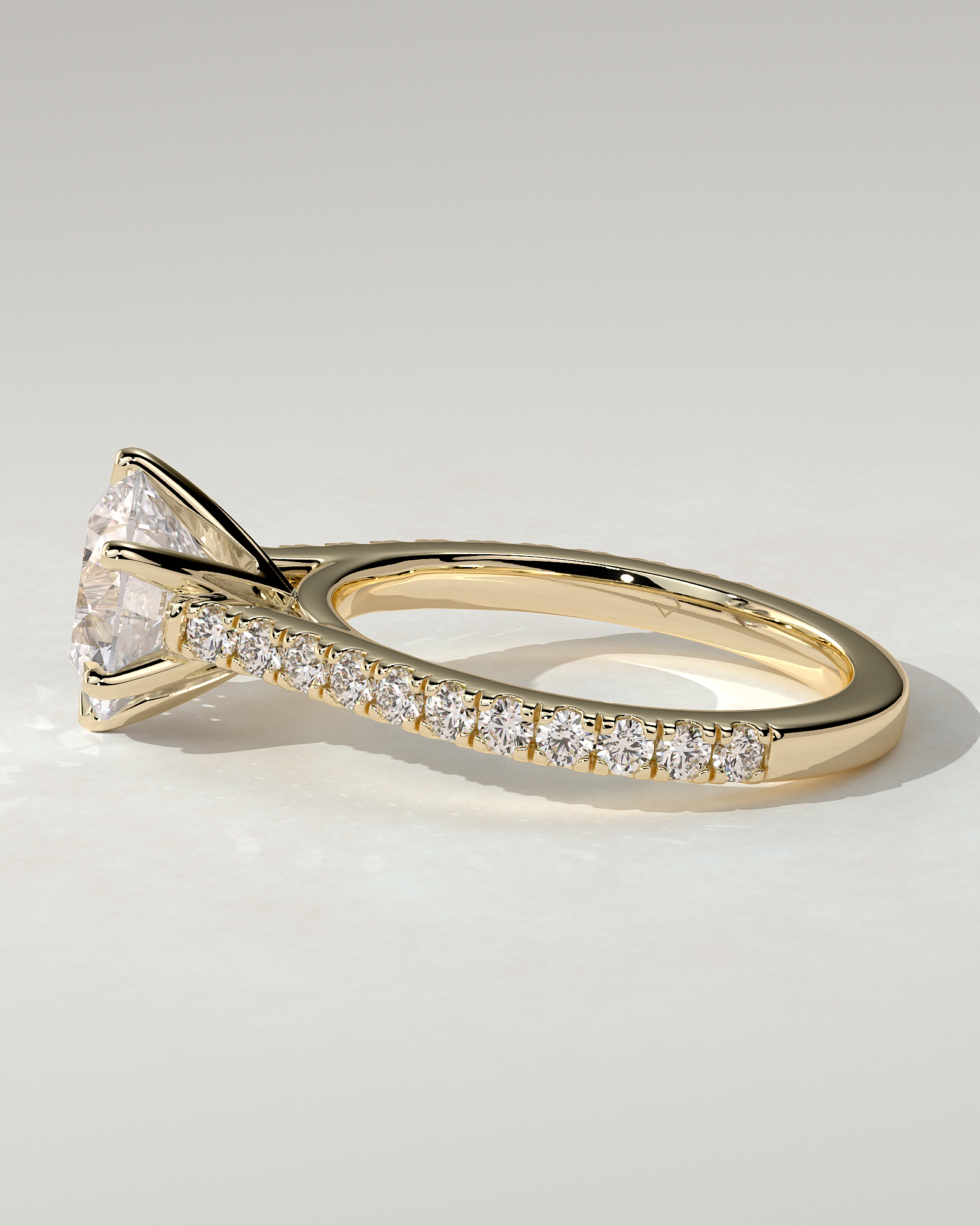Maisy Solitaire Round Ring