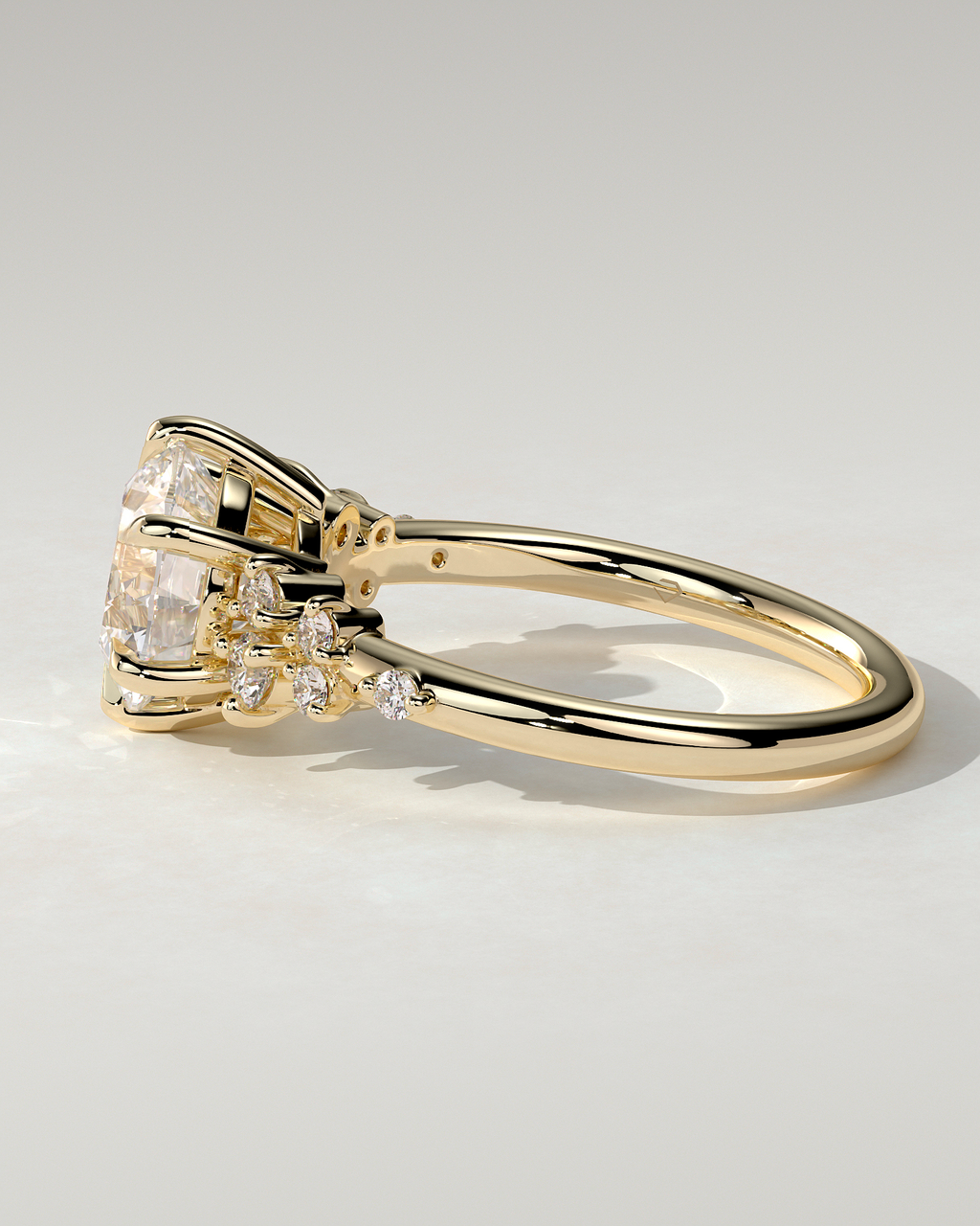 Molly Solitaire Round Ring