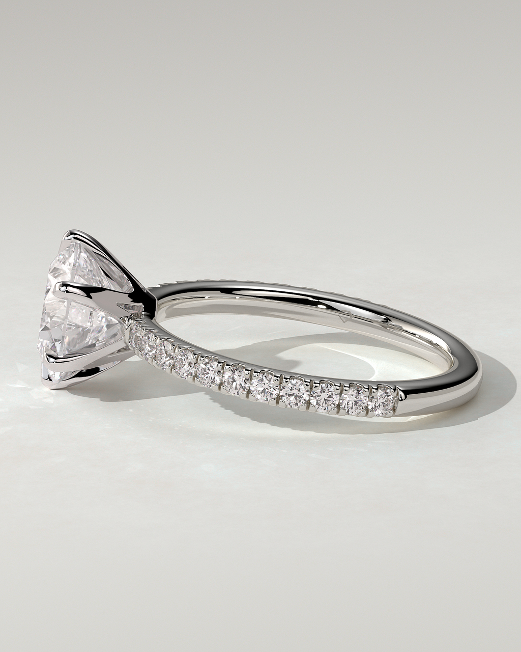 Naomi Solitaire Round Ring