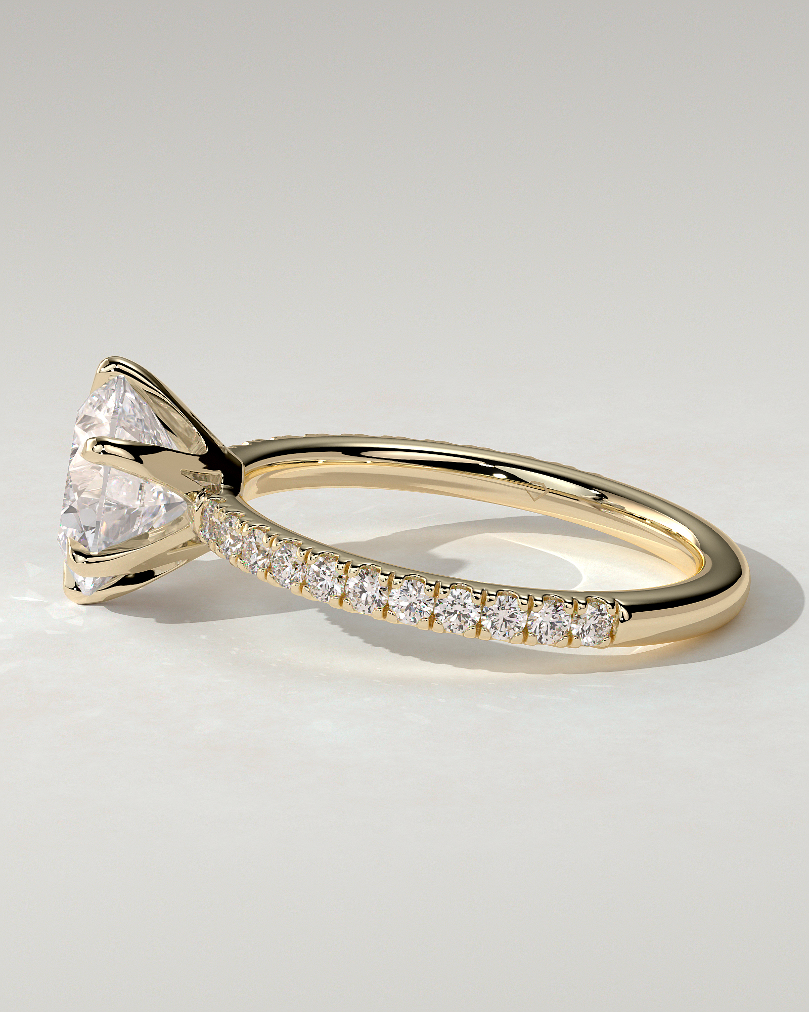Naomi Solitaire Round Ring