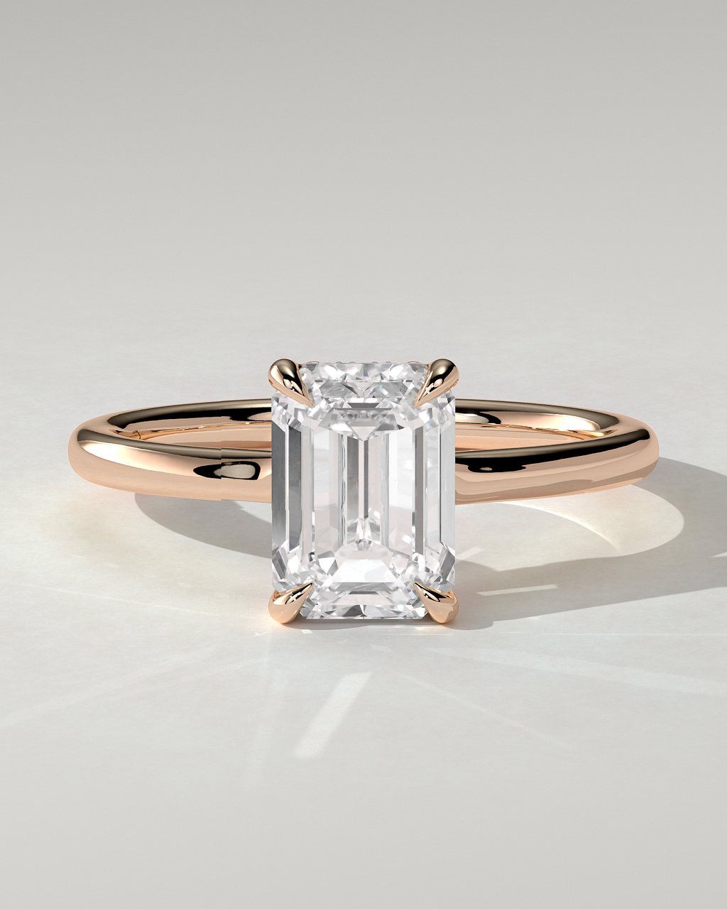 Nara Solitaire Emerald Ring