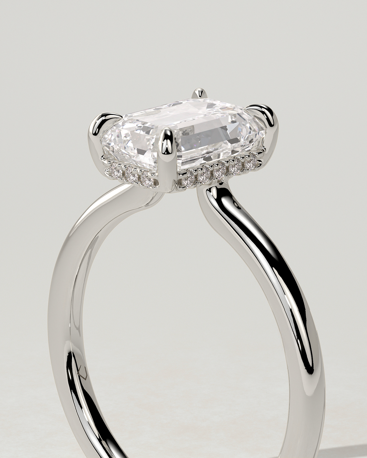Nara Solitaire Emerald Ring