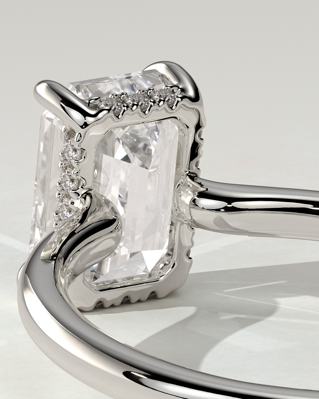 Nara Solitaire Emerald Ring