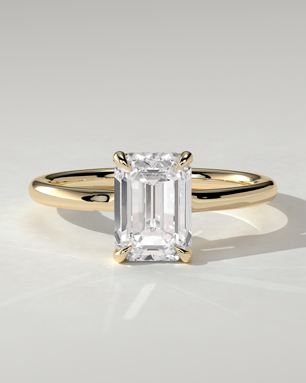 Nara Solitaire Emerald Ring