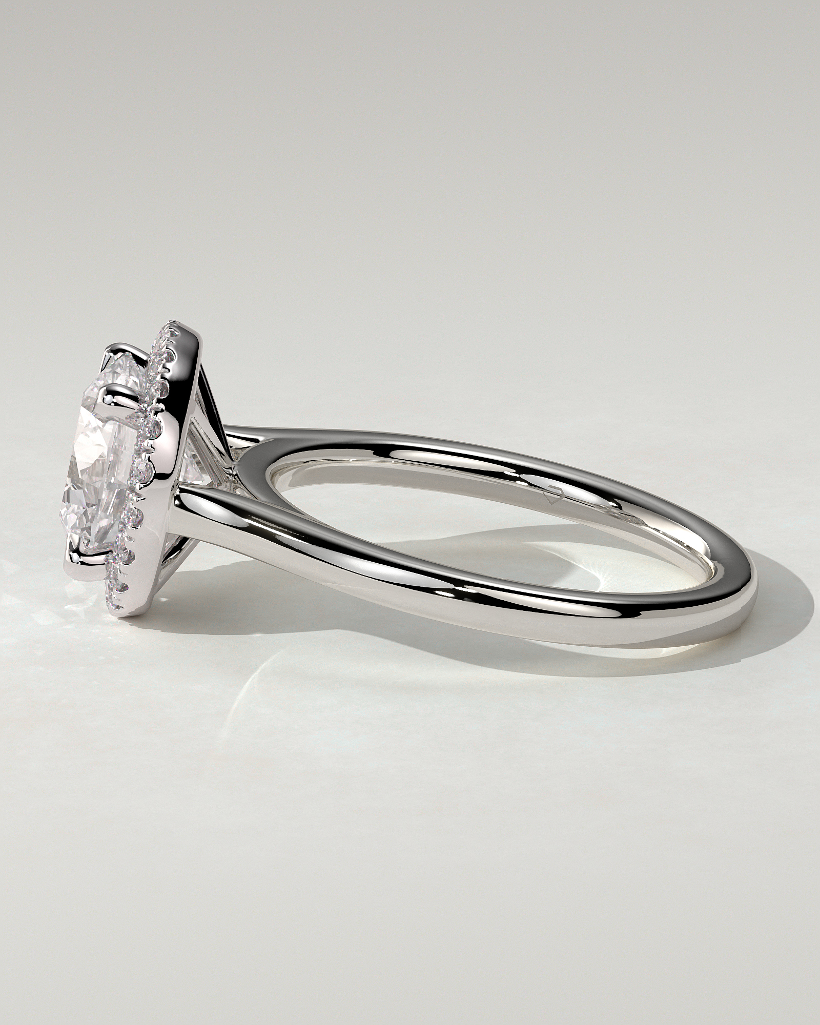 Nola Halo Round Ring