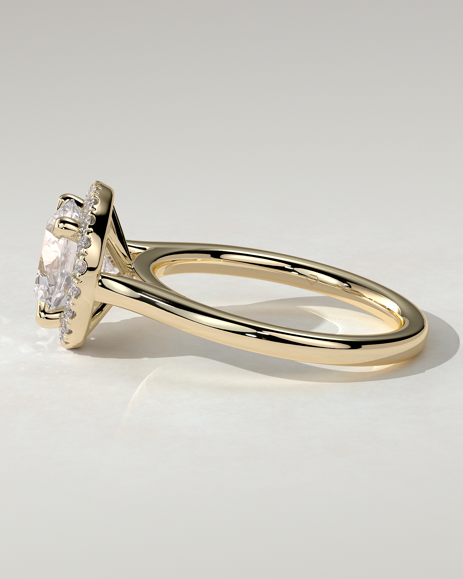 Nola Halo Round Ring