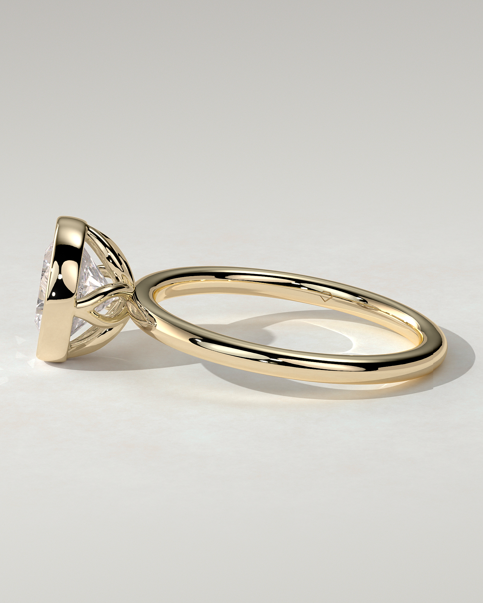 Ophelia Bezel Round Ring