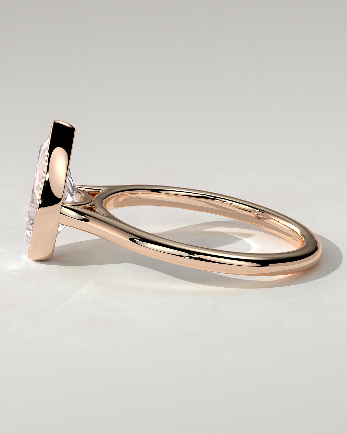 Paris Bezel Round Ring