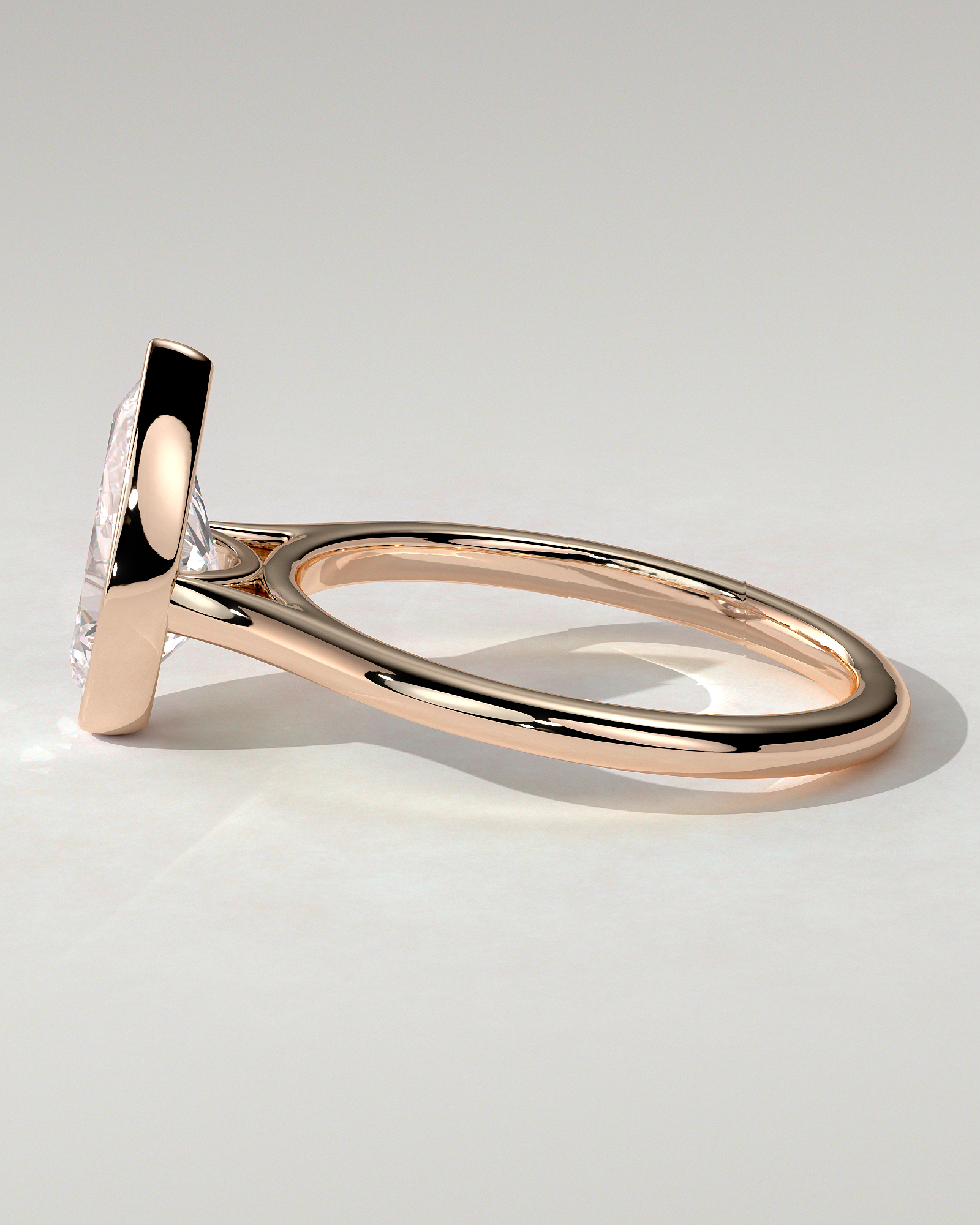 Paris Bezel Round Ring