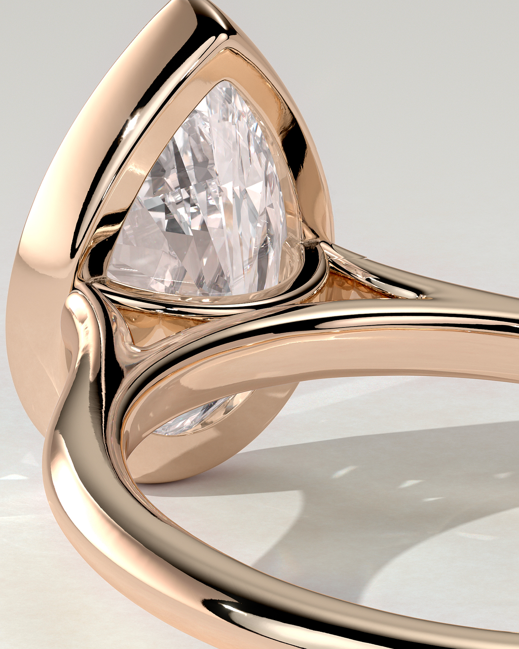 Paris Bezel Round Ring