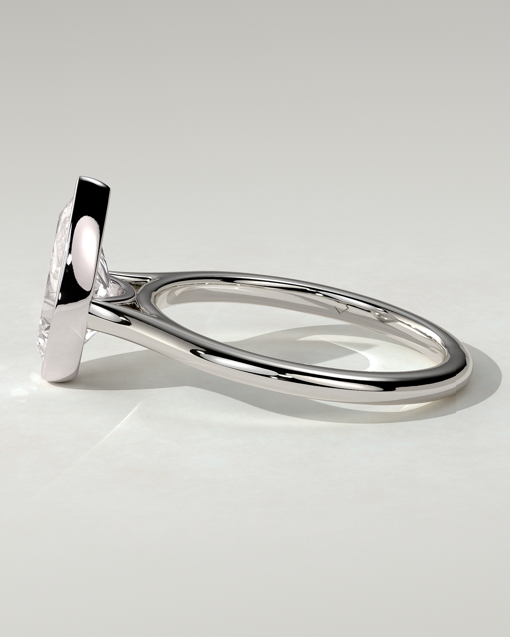 Paris Bezel Round Ring