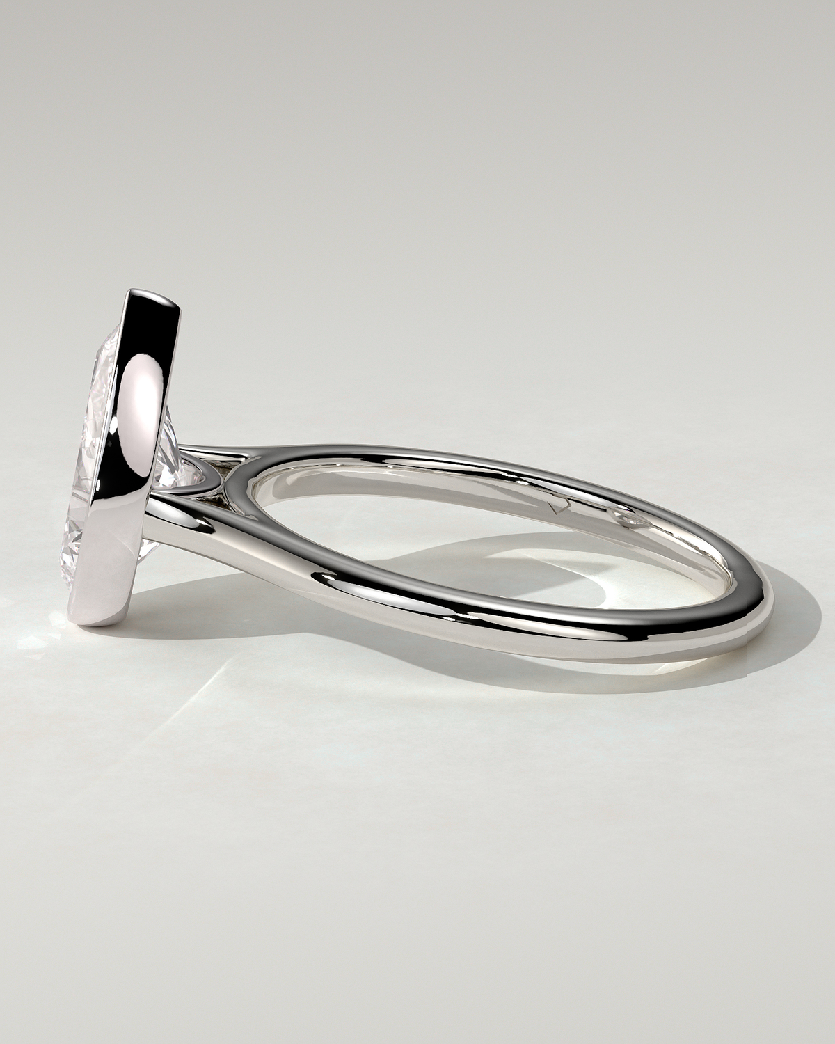 Paris Bezel Round Ring
