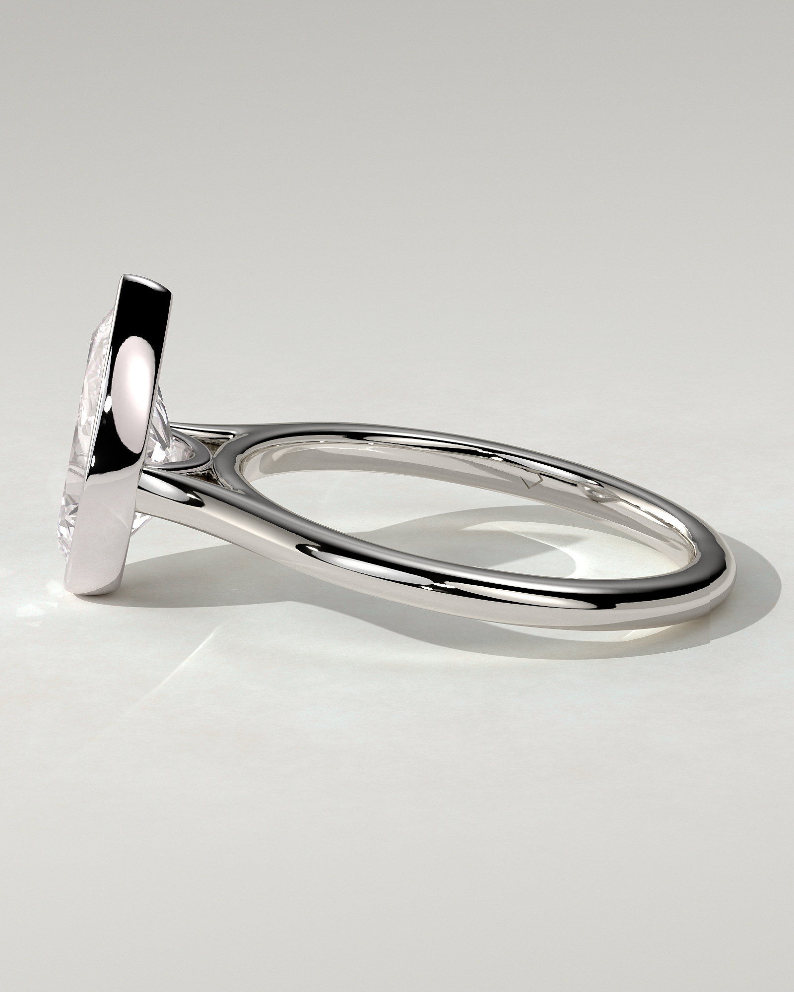 Paris Bezel Round Ring