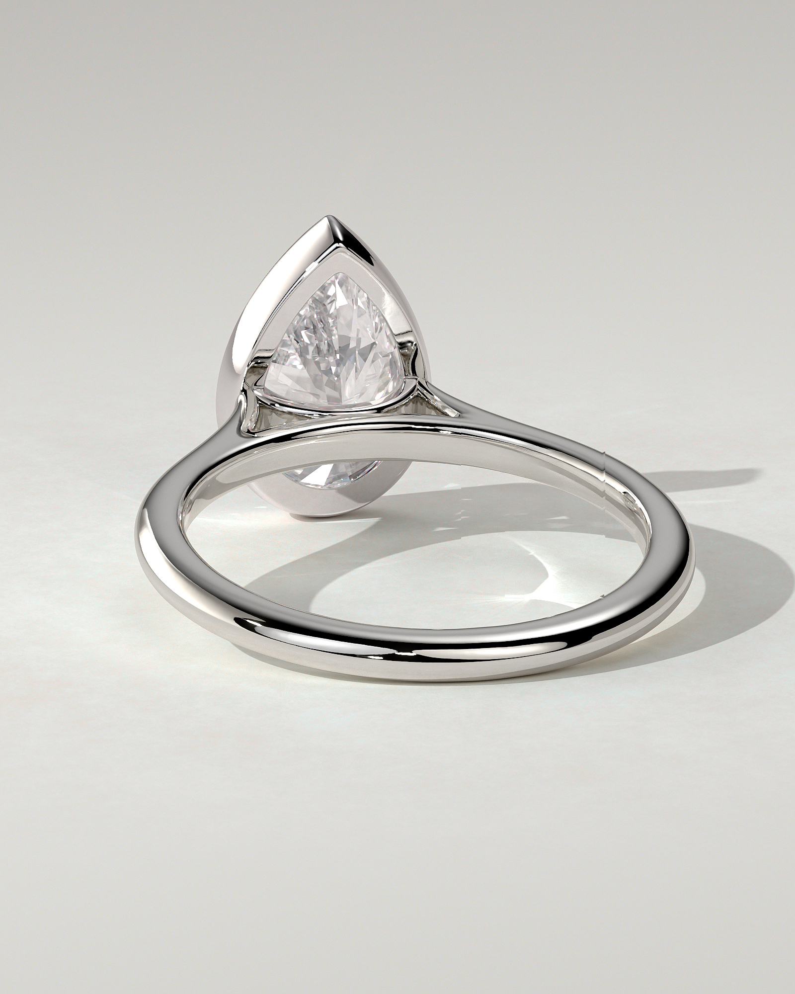 Paris Bezel Round Ring