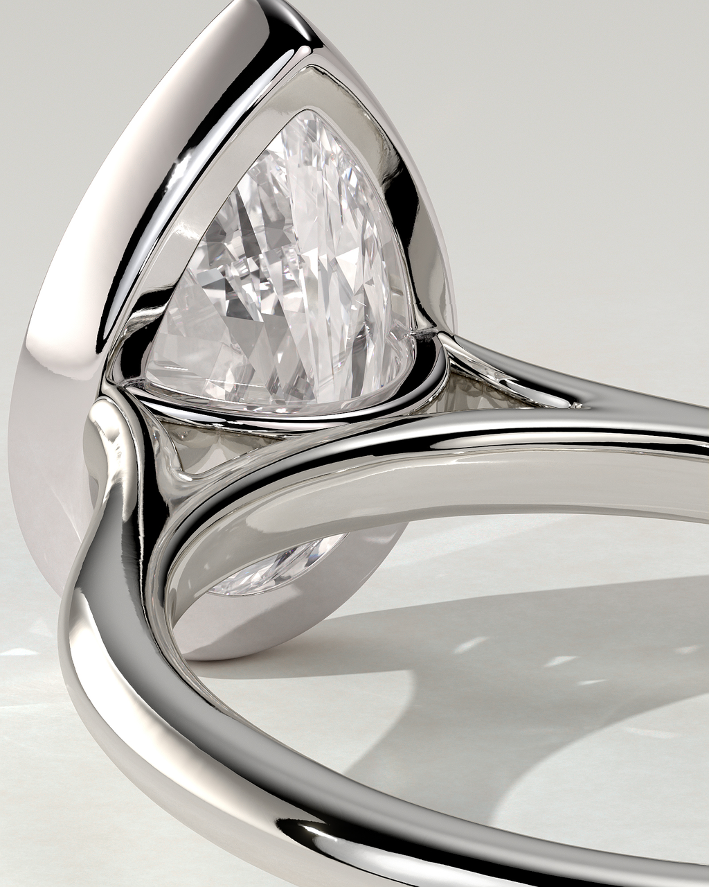 Paris Bezel Round Ring