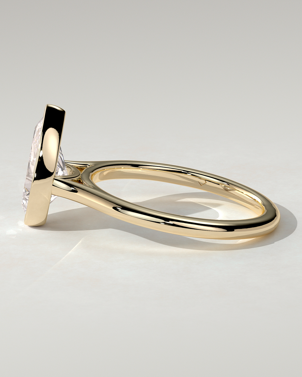 Paris Bezel Round Ring