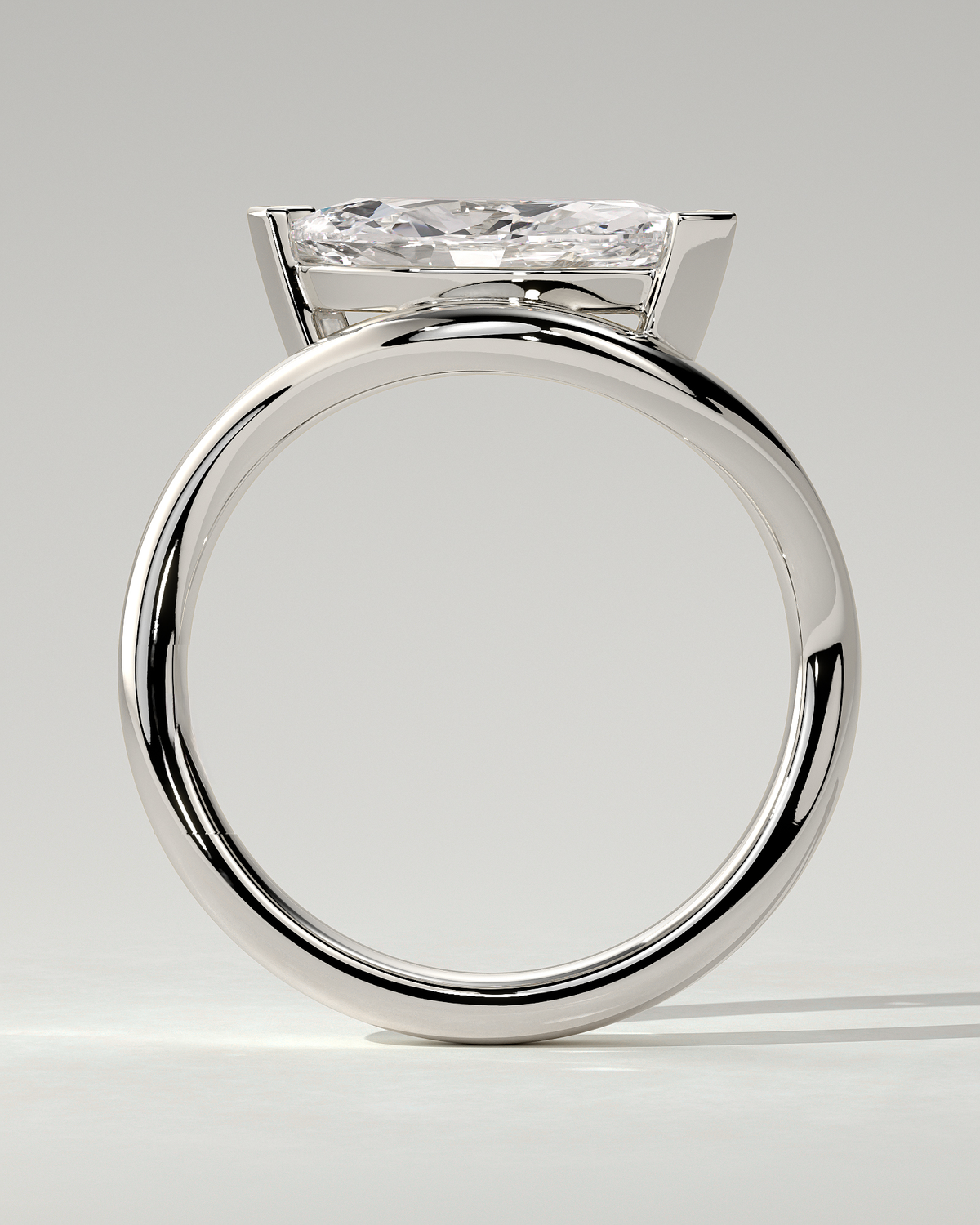 Pia East-West Round Ring